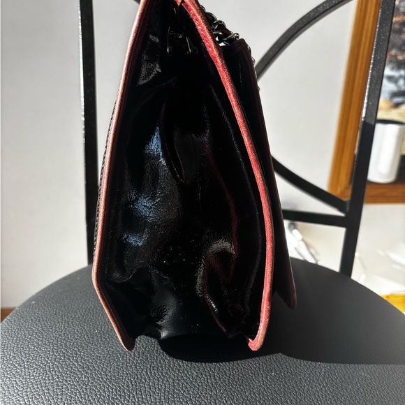 Pristine Chanel Black Quilted Patent Leather Chocolate Crossbody Shoulder Bag - Picture 4 of 16